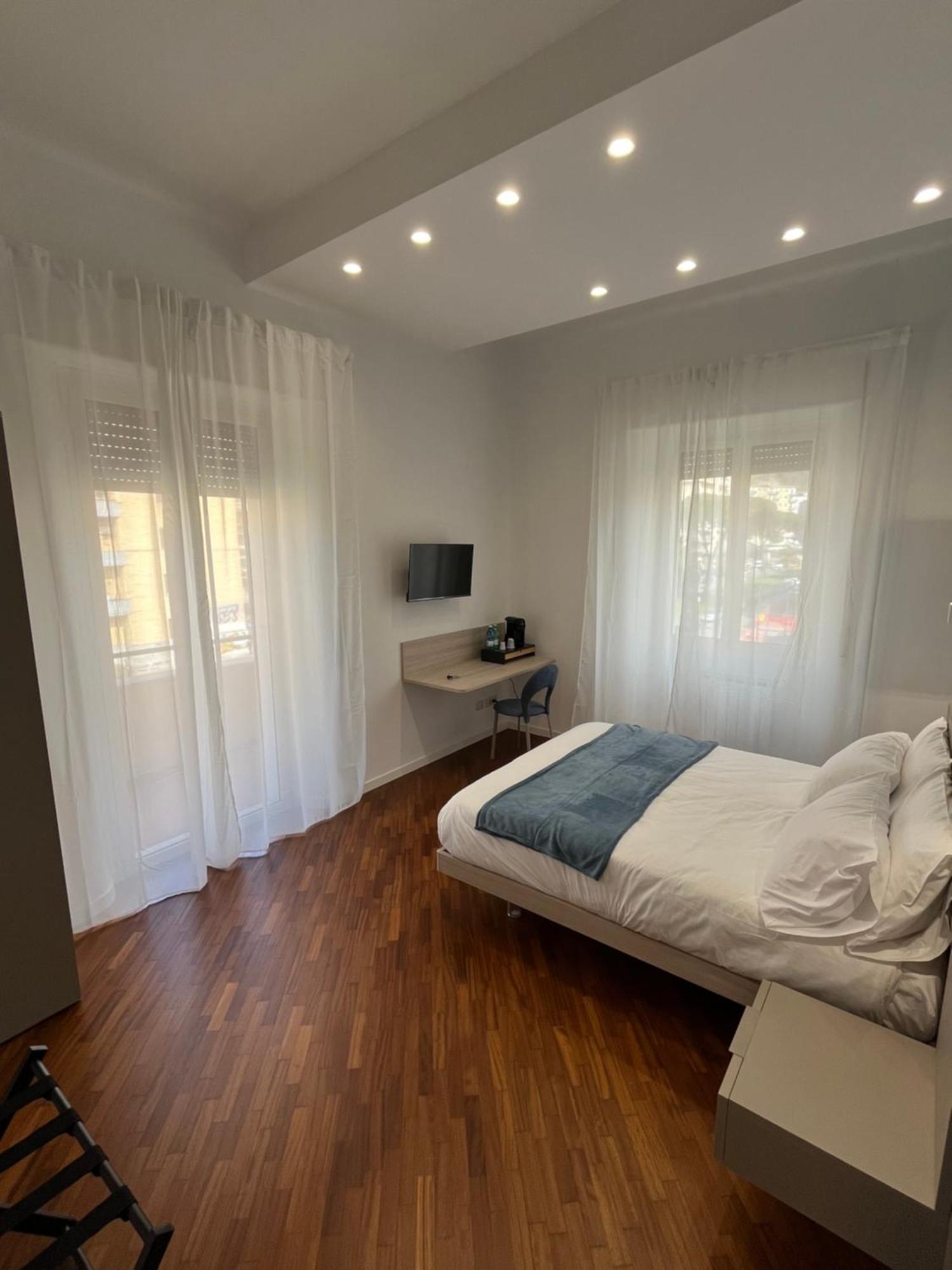 Maison Grimaldi Νάπολη Εξωτερικό φωτογραφία